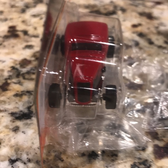 Posh pick 1932 Ford coupe or known as 32 deuce coupe matchbox - Picture 3 of 6